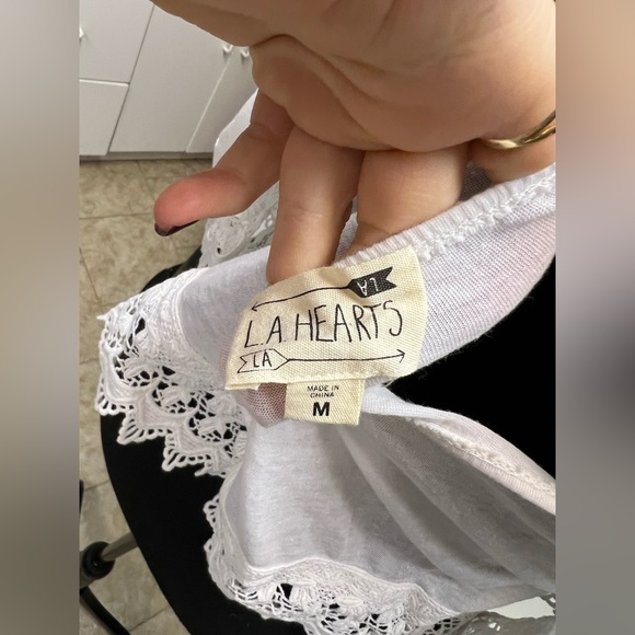 White off the shoulder boho crop top - Picture 3 of 4